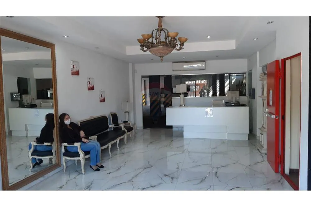 SE VENDE EDIFICIO LE CHATEAU EN EL NUEVO EJE COMERCIAL DE ASUNCIÓN — foto 2