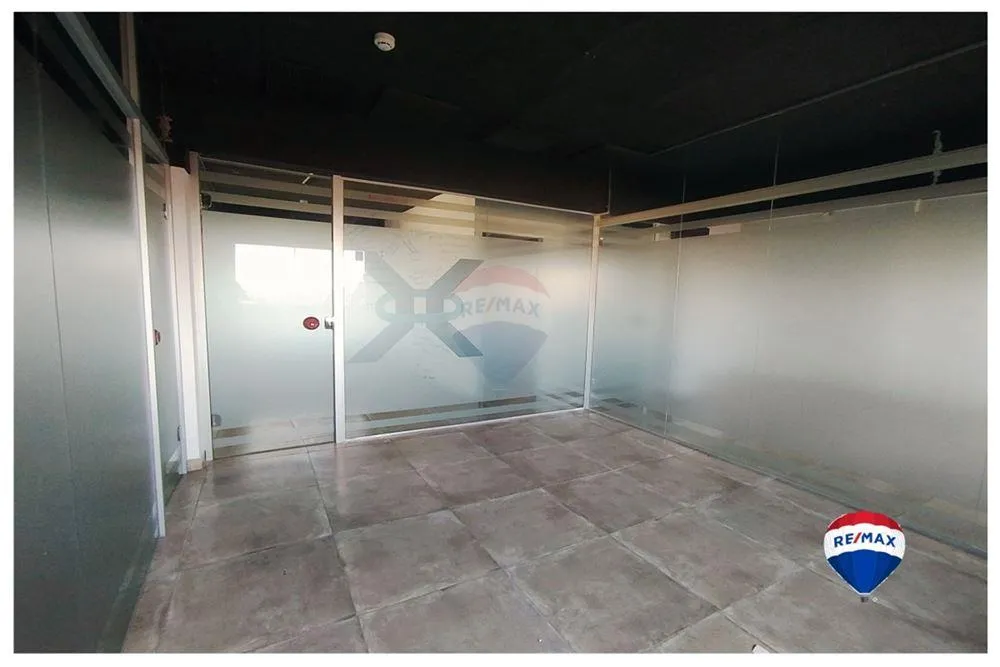 SE VENDE EDIFICIO LE CHATEAU EN EL NUEVO EJE COMERCIAL DE ASUNCIÓN — foto 3