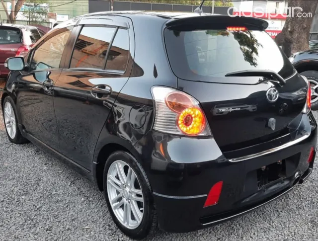 Toyota Vitz 2008 — foto 7