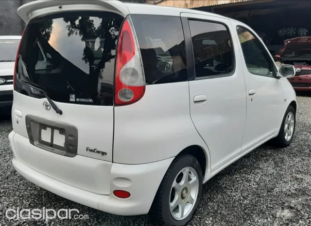 Toyota Fun Cargo 2002 — foto 3
