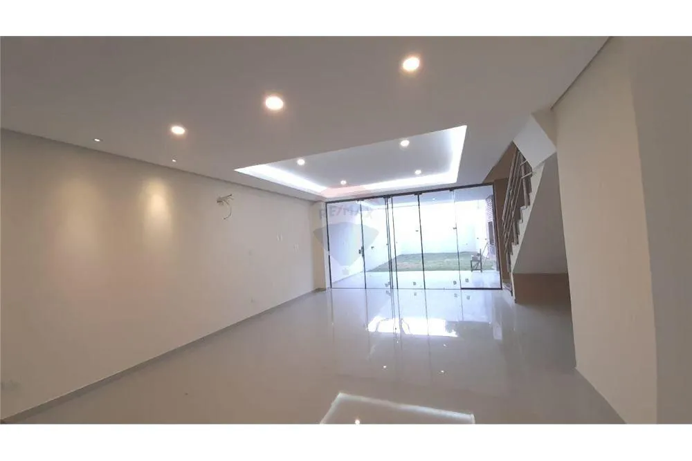 Dúplex a Estrenar 3 Dormitorios c Patio - Lambaré — foto 3