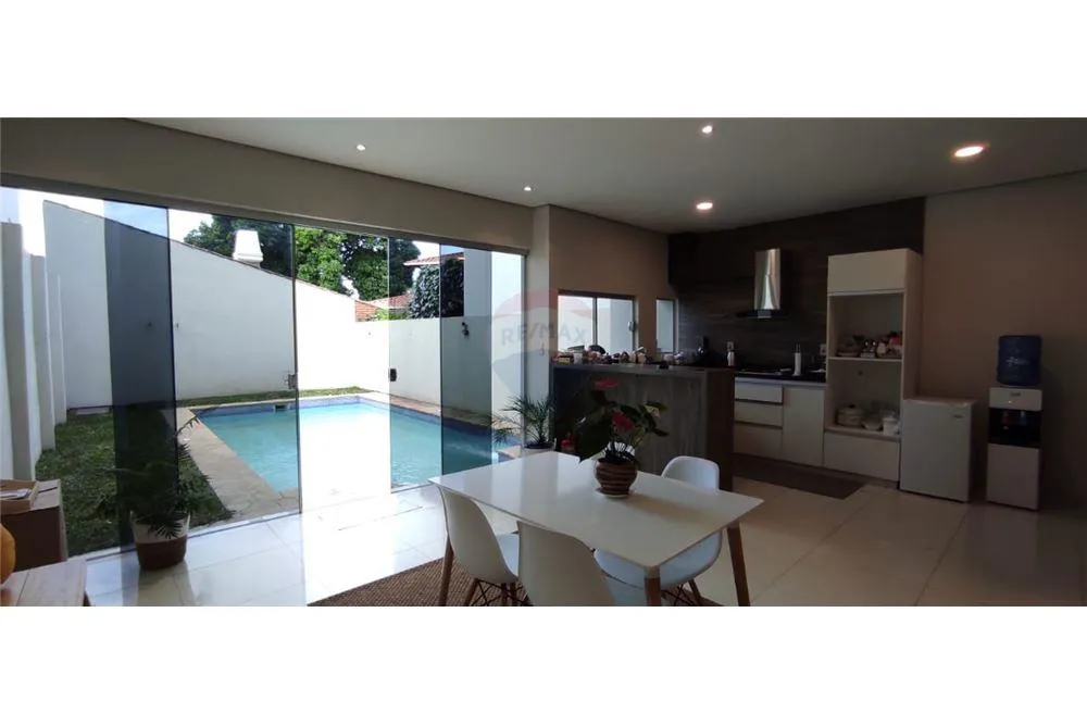 DUPLEX CON PISCINA EN LAMBARÉ — foto 3
