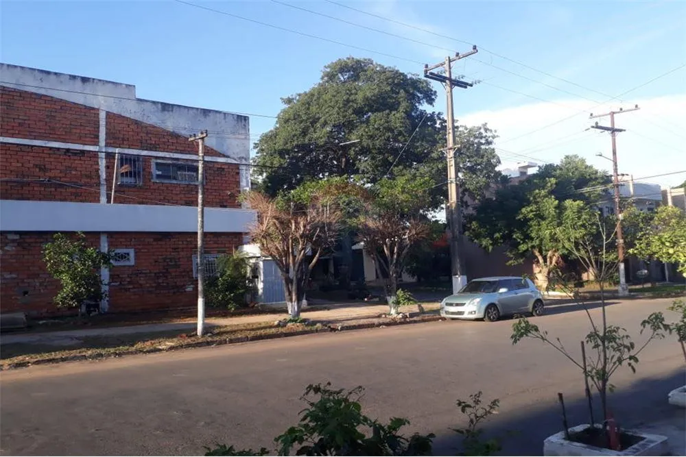 EN VENTA TINGLADO – DEPÓSITO EN ASUNCION — foto 2
