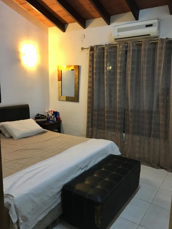 En venta coqueta casa en Fernando de la Mora, zona Sur. — foto 3