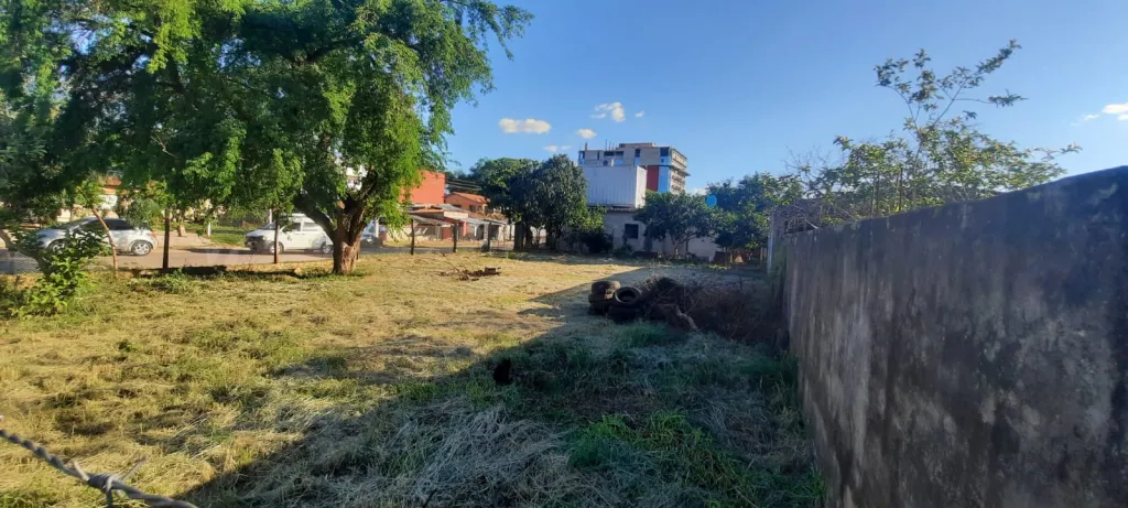 Vendo Terreno en ESQUINA🔝🔝 📍Ubicado en el Barrio San Carlos ll — foto 2