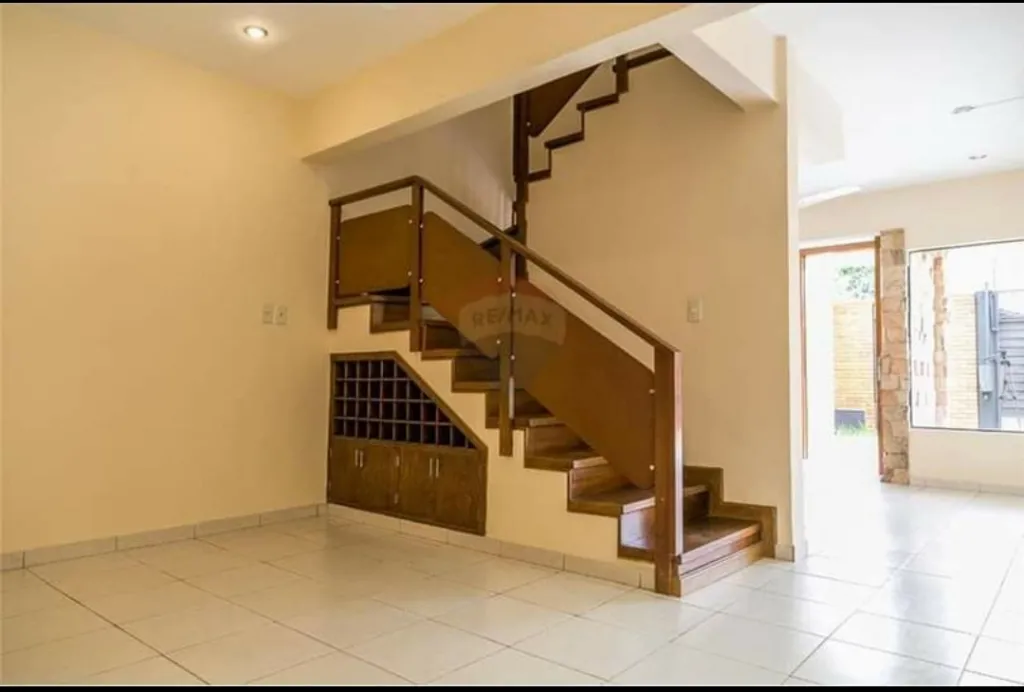 Dúplex a la venta en Ykua Sati — foto 2