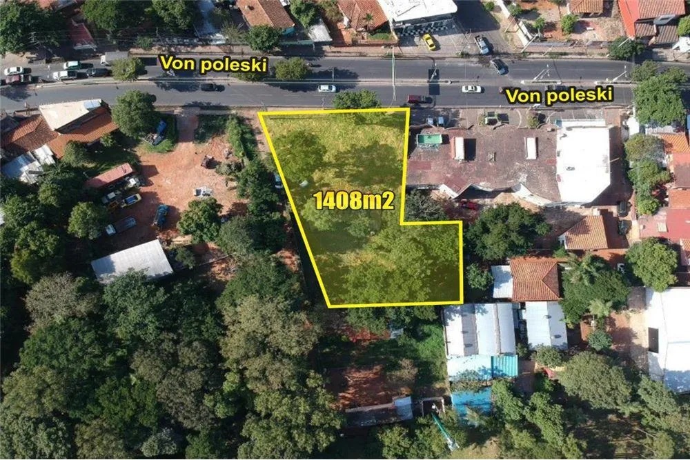VENDO AMPLIO TERRENO SOBRE AVENIDA VON POLESKY — foto 2