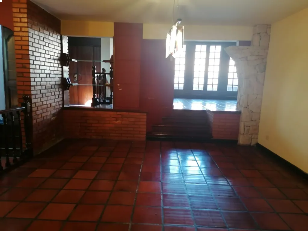 ALQUILO O VENDO! Hermosa casa en Barrio Mcal. Estigarribia! — foto 3