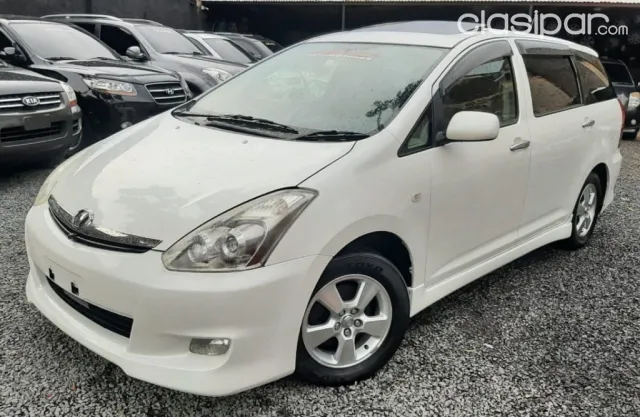 Toyota Wish 2005 - foto 2