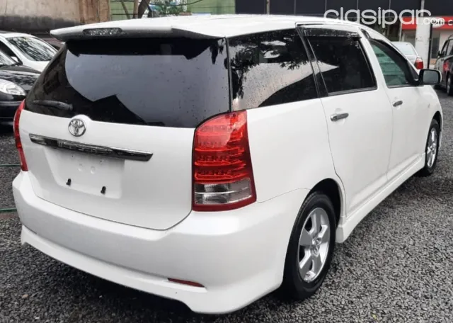 Toyota Wish 2005 — foto 3