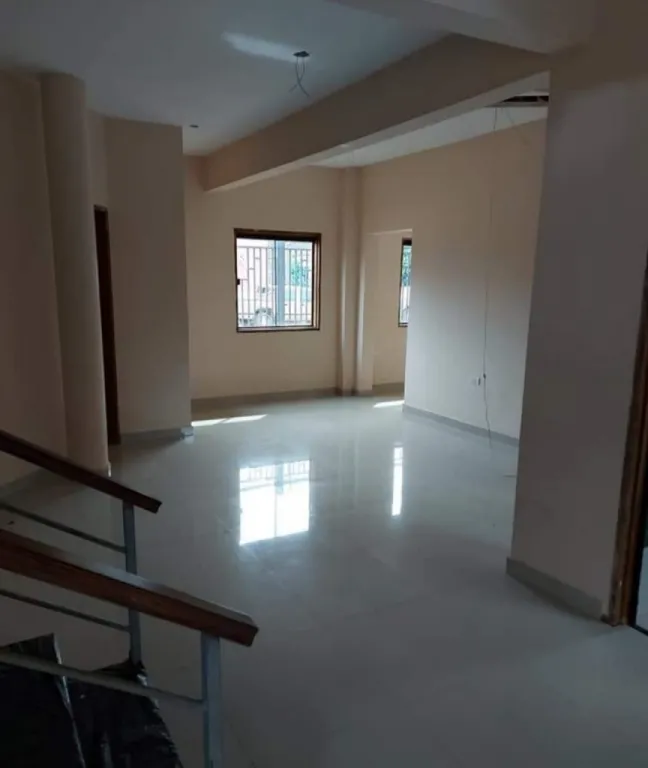 Alquilo Casa en Fernando de la Mora Barrio San Miguel — foto 3