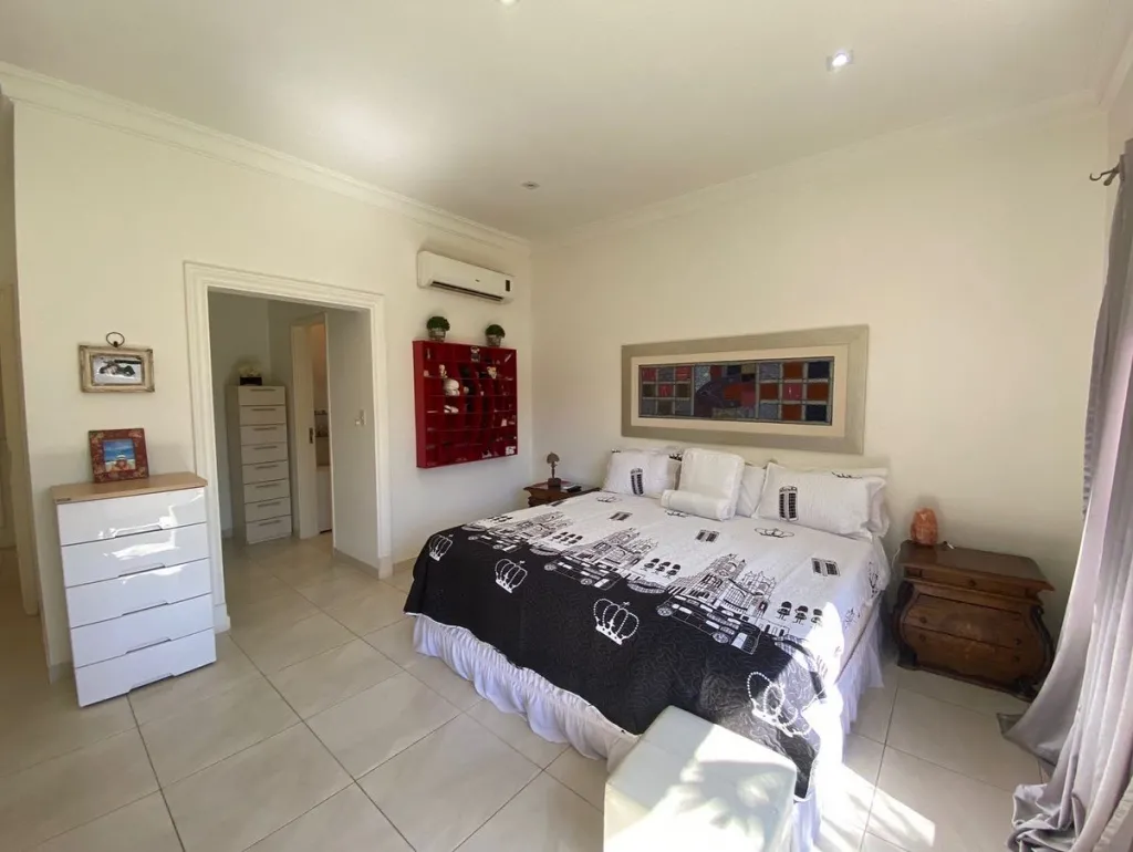 Exclusivo condominio en venta - amplia residencia — foto 2