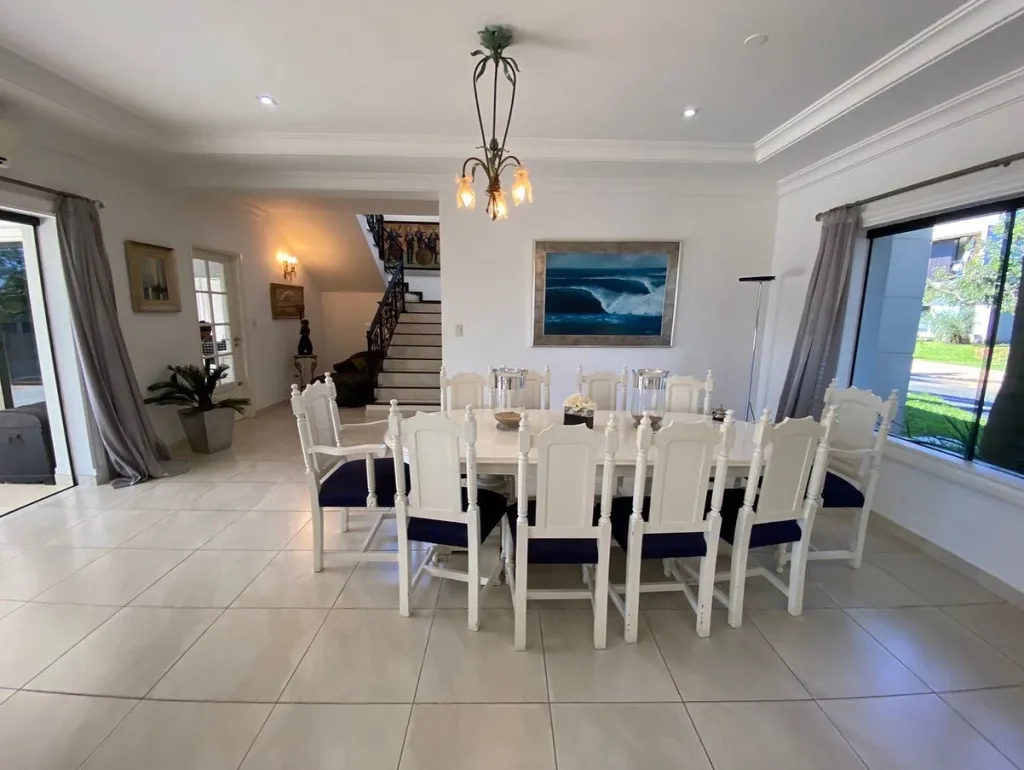 Exclusivo condominio en venta - amplia residencia — foto 3