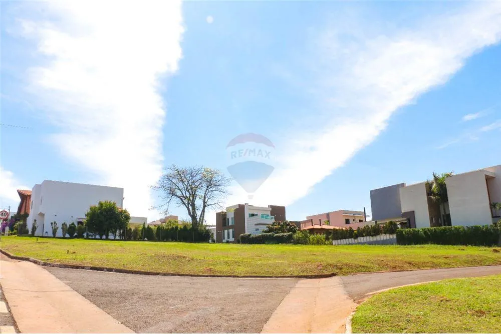 VENDO TERRENO EN EL CONDOMINIO TERRANOVA — foto 2