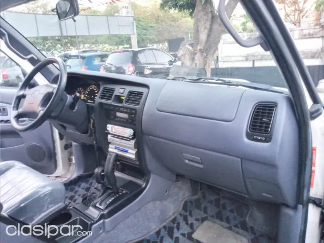 Toyota Hilux Surf 2000 — foto 8
