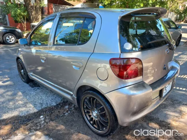 Toyota Vitz 2001 — foto 4