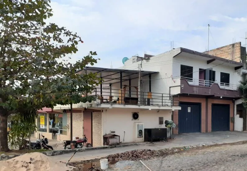 VENDO ESPECTACULAR PROPIEDAD A DOS CUADRAS DE LA MUNI LAMBARE — foto 3