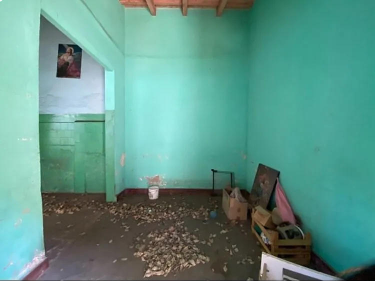 Casa a reciclar de 5 DORMITORIOS en San Roque, Asunción — foto 3