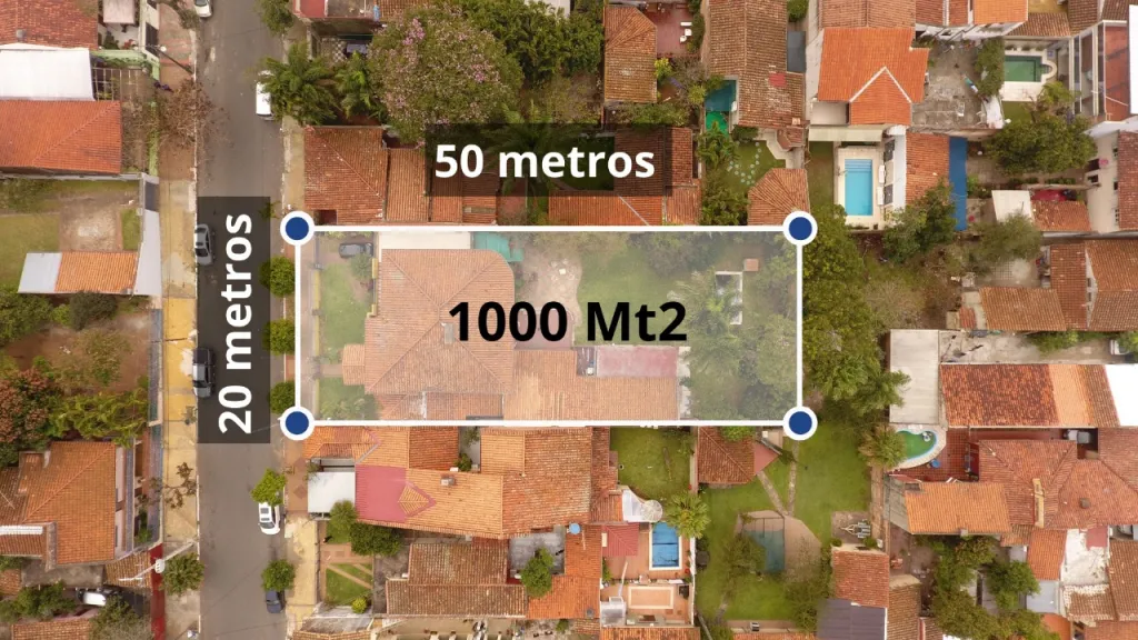 EN VENTA CASA CON AMPLIO TERRENO EN SAJONIA — foto 2