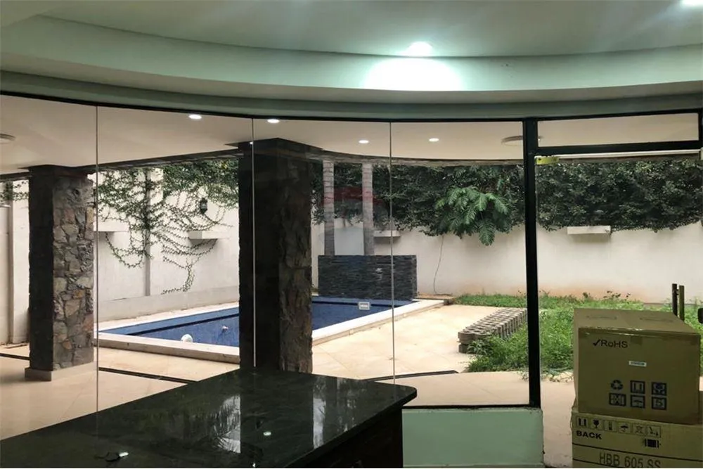 VENDO CASA CON 3 HAB SUITES Y PISCINA EN MBURUCUYA — foto 3
