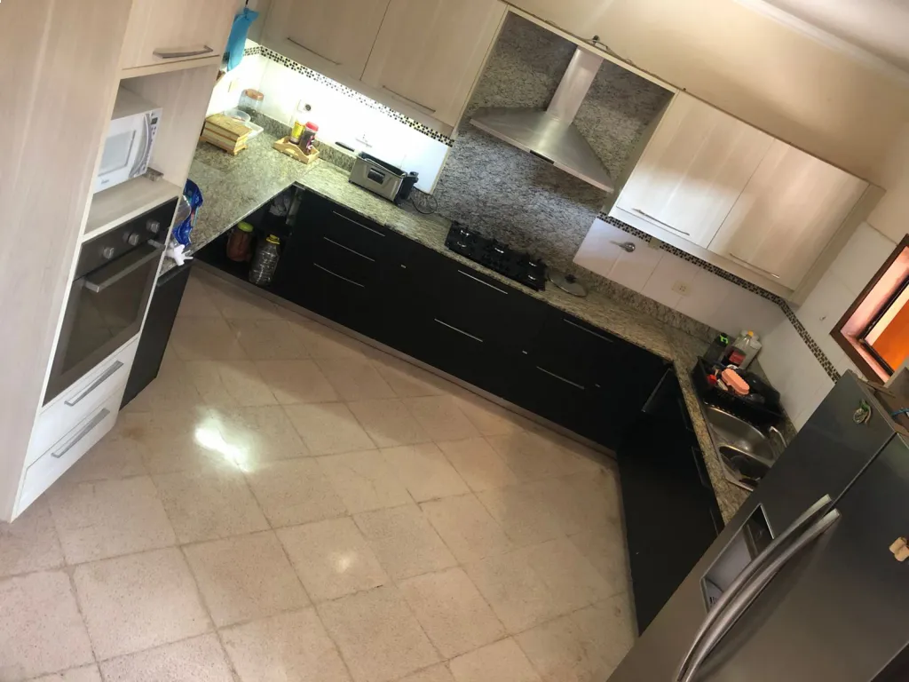 VENDO HERMOSA CASA EN FERNANDO DE LA MORA - ZONA SUR a 2 cuadras de Avda zavalas cue! — foto 3