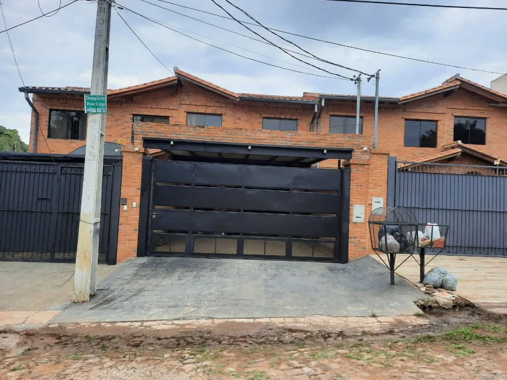 En venta lujoso dúplex en Fernando de la Mora — foto 2