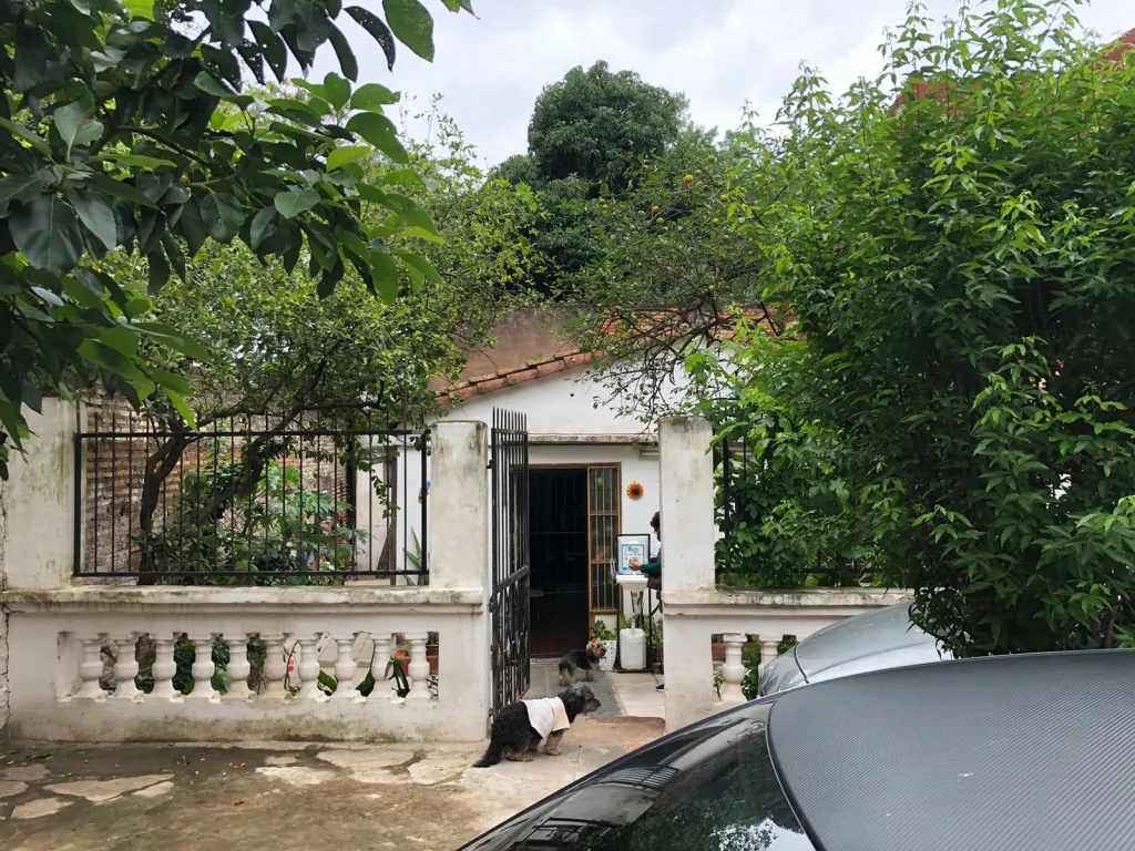 VENDO TERRENO CON CASA A DEMOLER EN CALLE SIN SALIDA‼️🏗💥 — foto 2