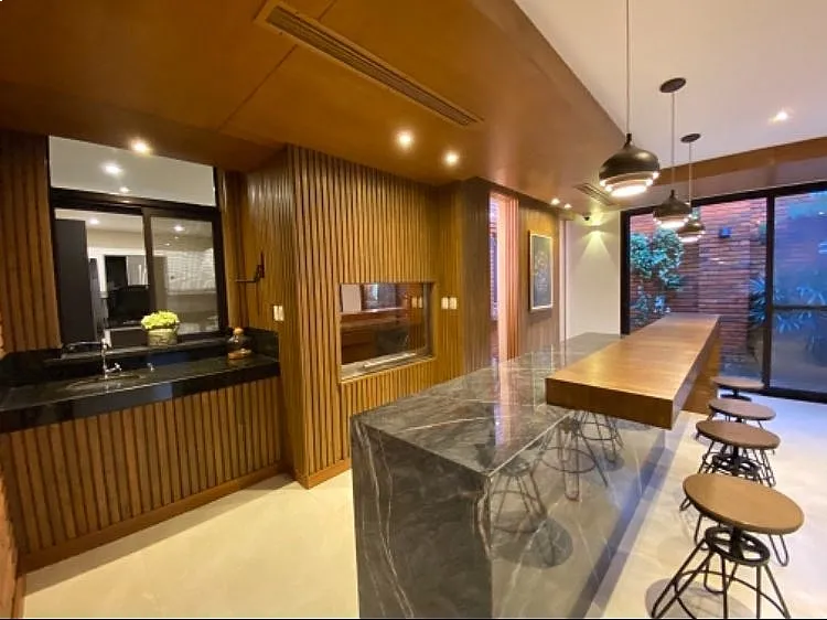 Casa de 4 DORMITORIOS en Villa del Parque 2, Laurelty, San Lorenzo — foto 3