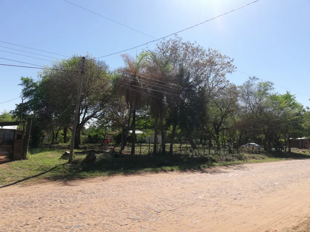 ¡POR TIEMPO LIMITADO! TERRENO EN ESQUINA, SOBRE FUTURA CALLE ASFALTADA YTORORO, EN YPANÉ — foto 3