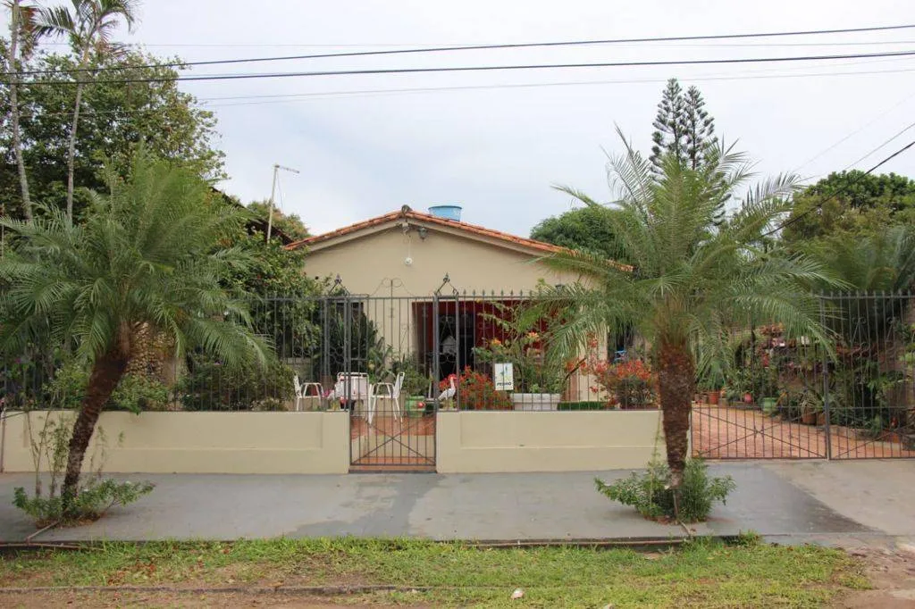 vendo Casa Barrio Laurelty-Luque — foto 2