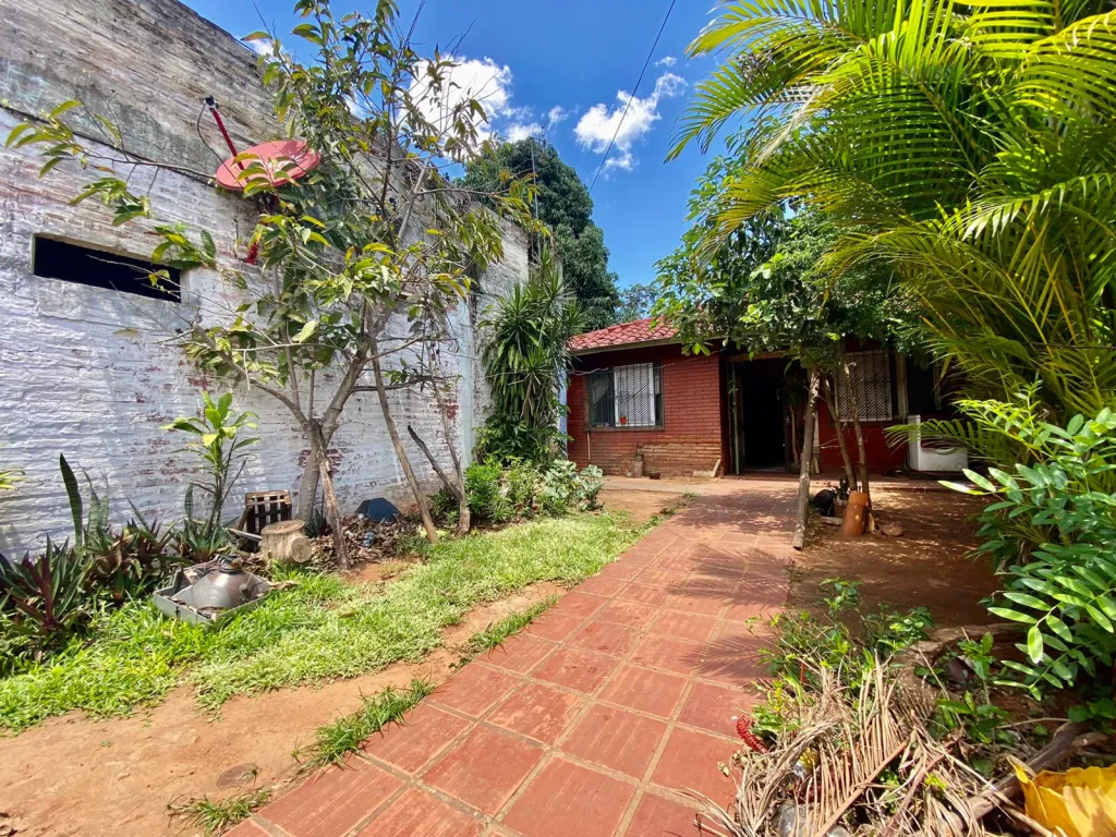 📣TERRENO CON CASA A REFACCIONAR O A DEMOLER EN FERNANDO DE LA MORA - ZONA SUR — foto 2