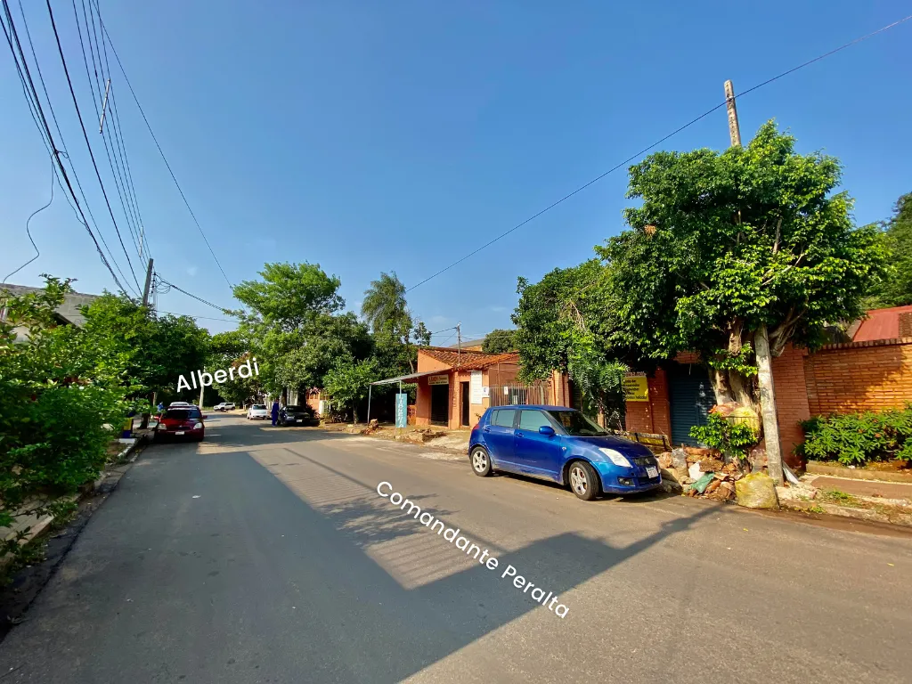 COQUETA CASA EN EL PRIMER BARRIO DE LUQUE (CENTRO) — foto 2