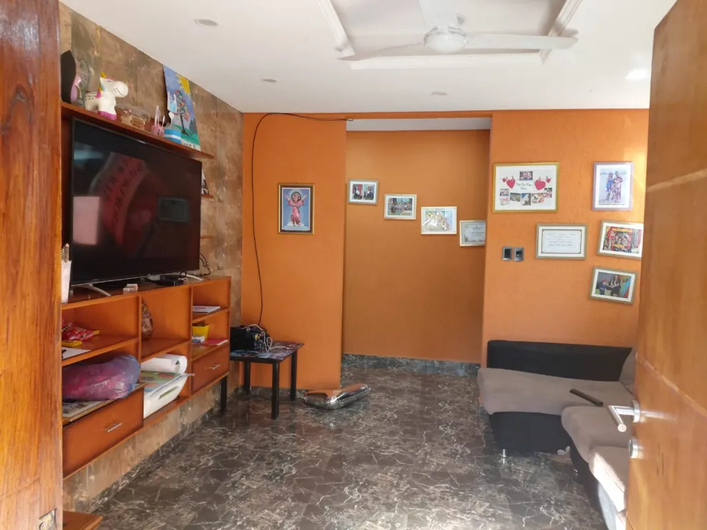 VENDO CASA EN ÑEMBY -ZONA LAU STORE — foto 2