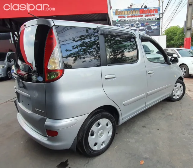 Toyota Funcargo 2004 — foto 3