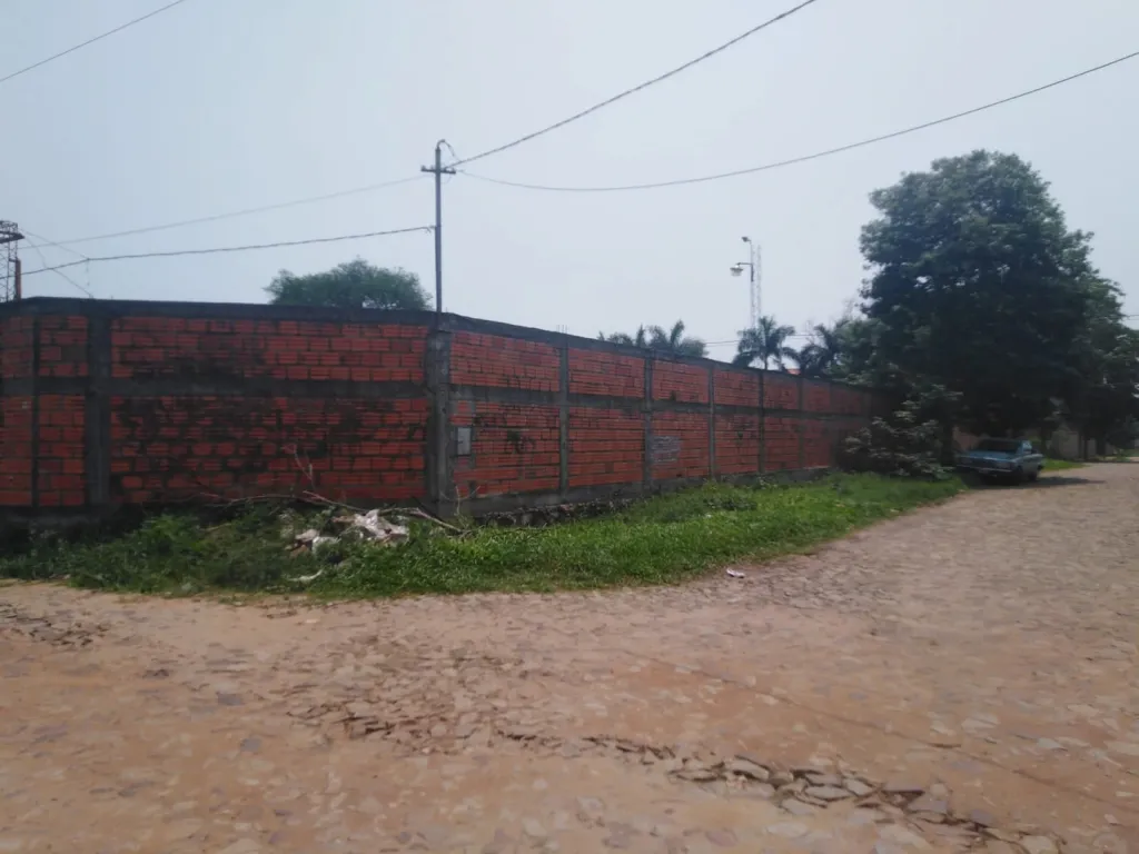 VENDO TERRENO EN ASUNCION BARRIO LOMA PYTA COD 4074 — foto 2