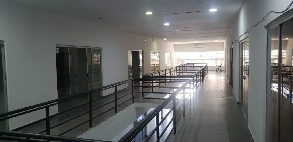 SE VENDE LOCAL EN ALBERDI - PLENO CENTRO, LUGAR INMEJORABLE. — foto 3