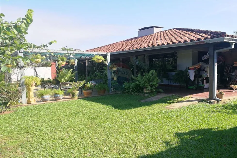 VENDO HERMOSA RESIDENCIA EN MARIANO ROQUE ALONSO — foto 2