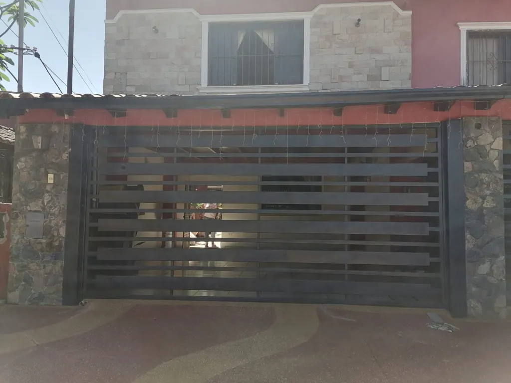 Vendo Hermosa residencia en Luque Mora — foto 2