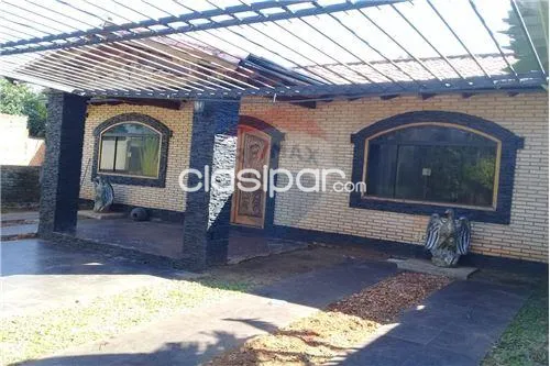 CASA CIN PISCINA EN BARTIO SAN MIGUEL SAN LORENZO — foto 2