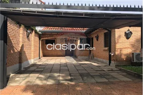 HERMOSA CASA ZONA SANTISIMA TRINIDAD — foto 2