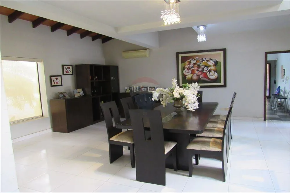 VENDO HERMOSA CASA EN ESQUINA DETRAS DEL PINEDO — foto 3