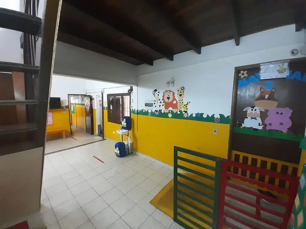 VENDO CASA EN ZONA PREFERENCIAL DE LAMBARÉ — foto 3