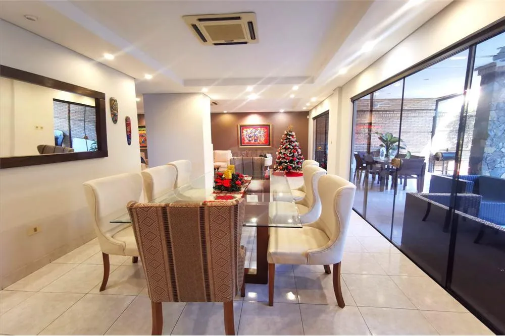 En venta hermosa residencia en el B° Republicano — foto 3