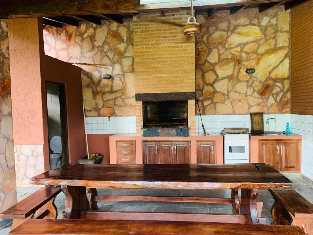 Vendo Hermosa Casa Quinta en Limpio, a pasos del mercado de abasto norte — foto 3