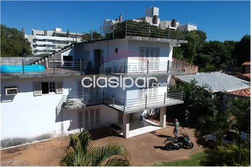 RESIDENCIA DE 3 NIVELES PARA USO COMERCIAL — foto 3