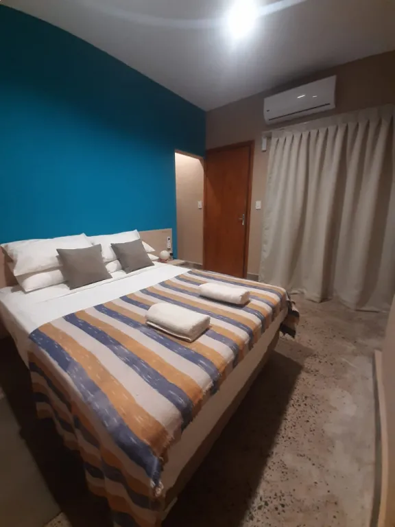 Habitación x mes Amoblada baño privado TV Aire Wifi todos los servicios — foto 2