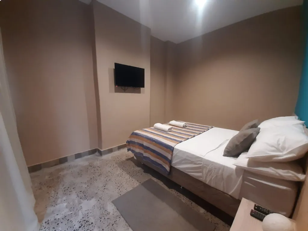 Habitación Matrimonial x día todos los servicios — foto 2