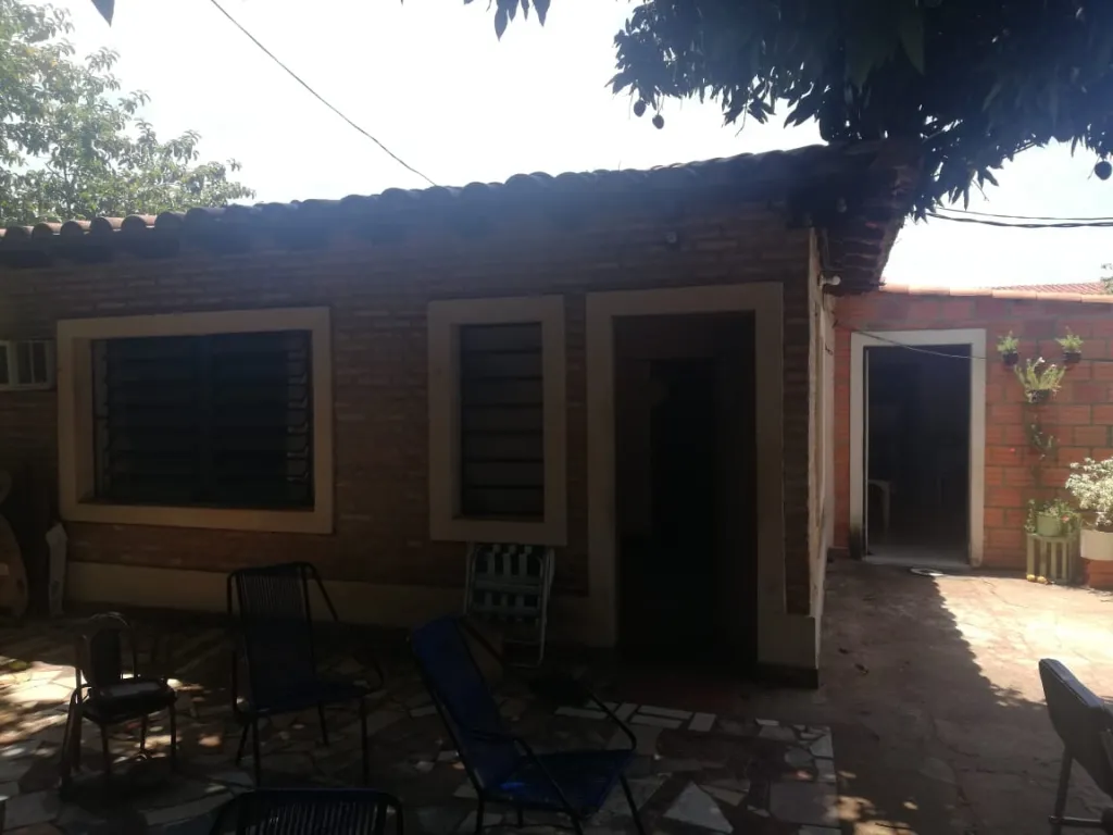 ATENCIÒN INVERIOSNISTAS VENDO CASA EN FERNANDO DE LA MORA ZONA NORTE — foto 2