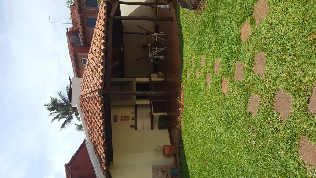 Casa con piscina y quincho — foto 2