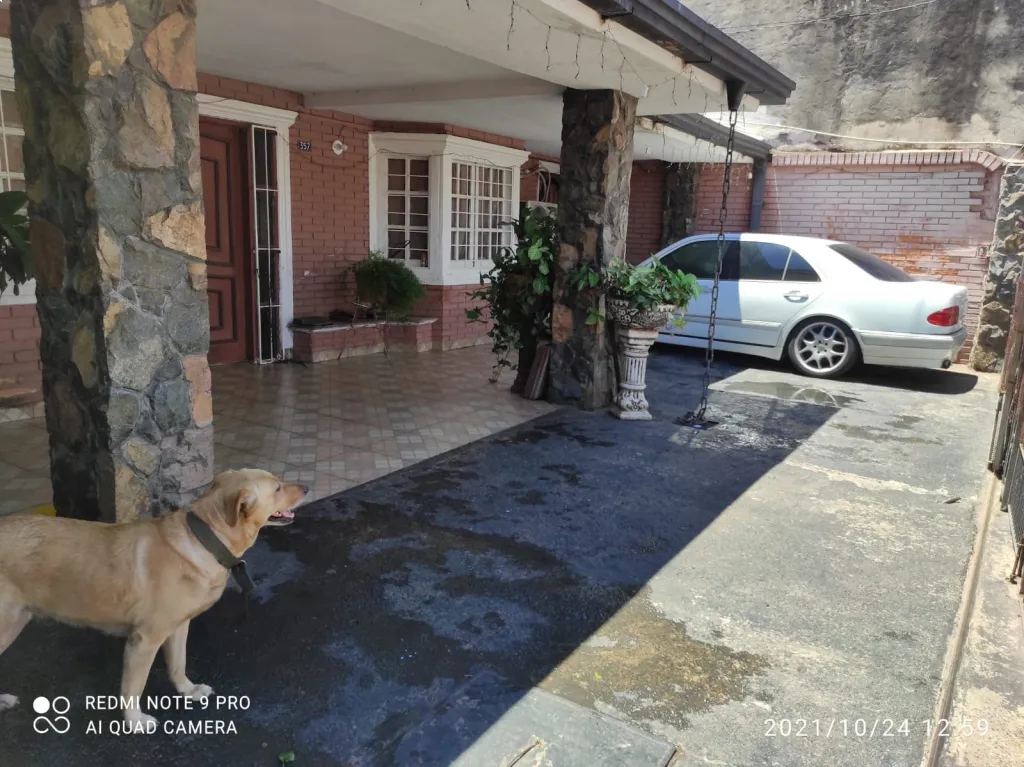 Amplia casa en Asunción a pasos de la avda Mariscal Lopez — foto 3